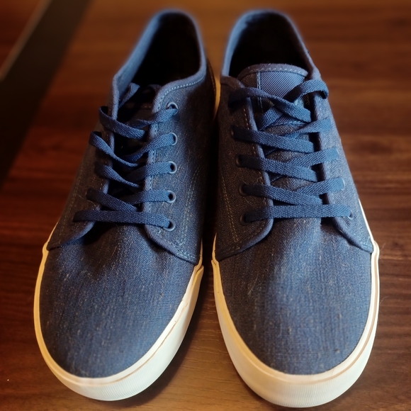 Lugz Blue Canvas Women's Sneakers - Picture 1 of 5